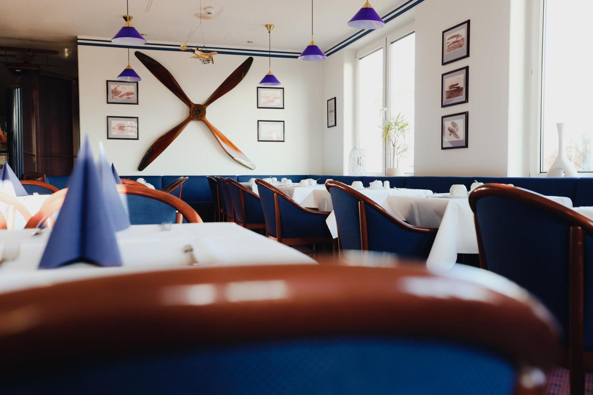 Hotel Bavaria Brehna Ngoại thất bức ảnh