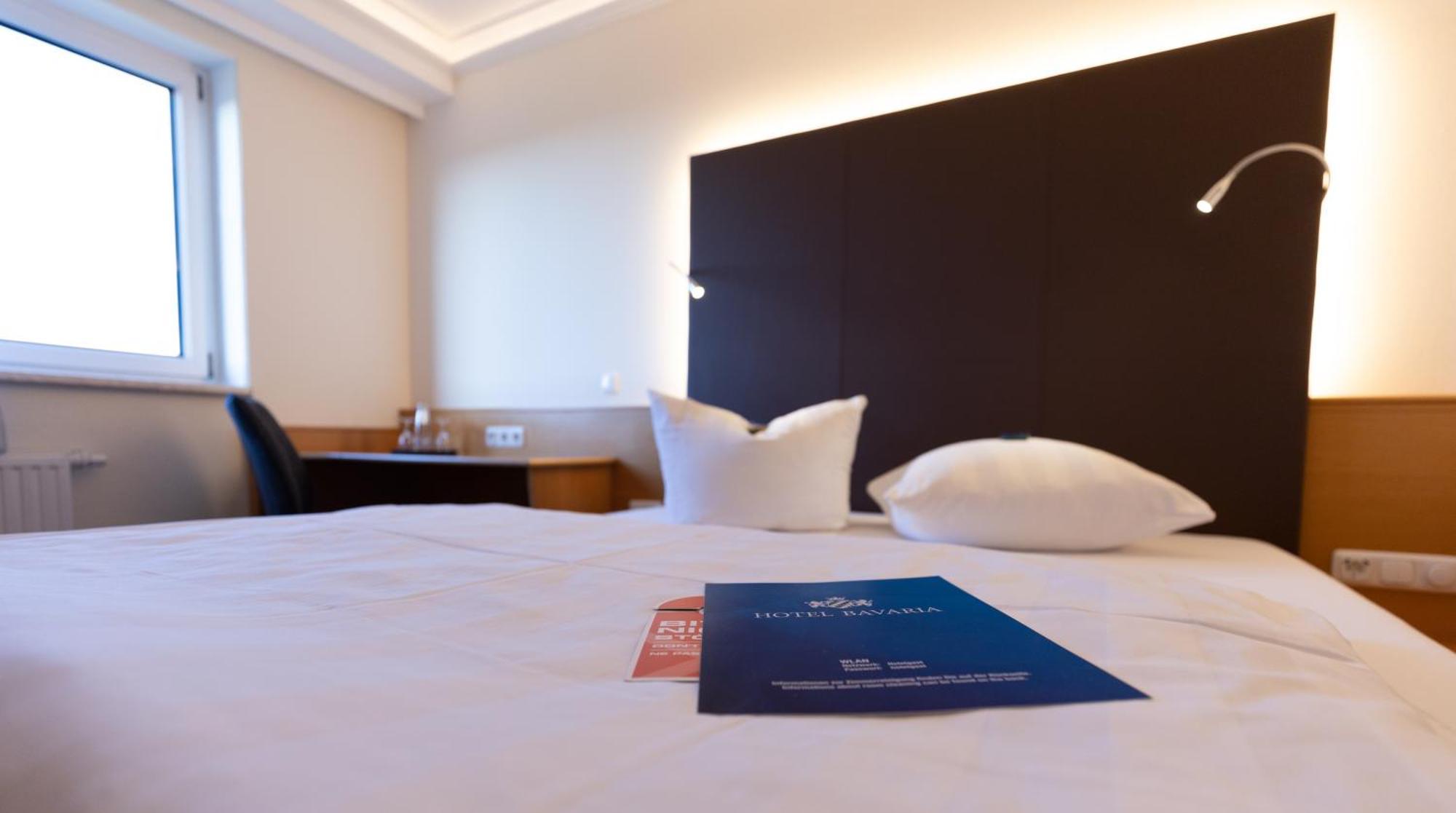 Hotel Bavaria Brehna Ngoại thất bức ảnh